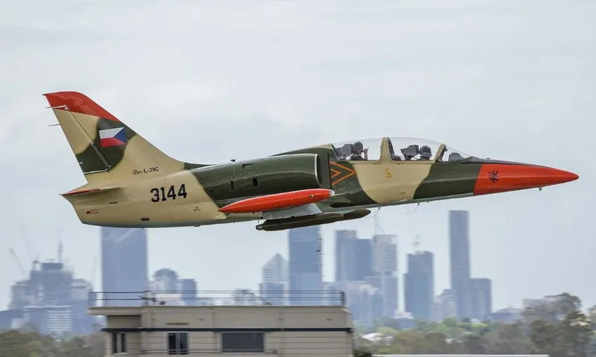 L-39 Jet Fighter Adventure - 25 minutes - Archerfield Airport