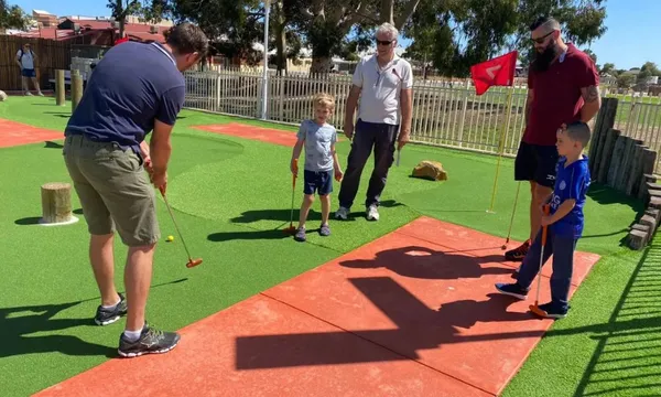 18 Hole Mini Golf Family Game and Pizza - Perth - For 4