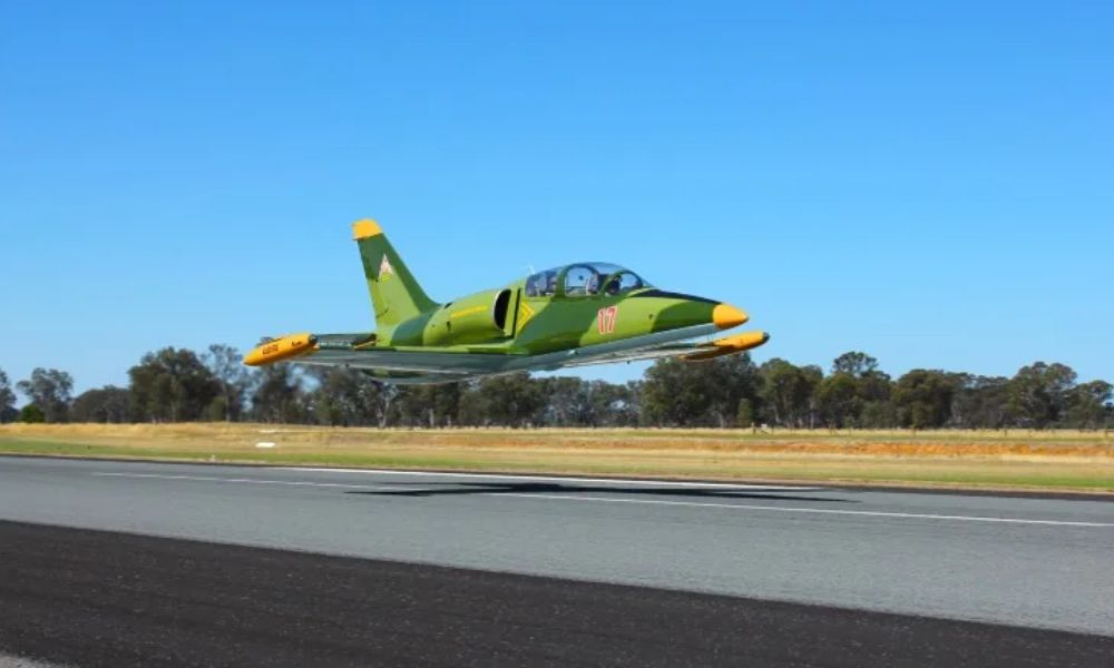Jet Fighter Close Air Support Mission, 25 Minutes - Wangaratta