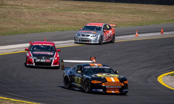 V8 Drive Experience - 4 Lap Drive & 2 Passenger Hot Lap Combo - Sandown Raceway