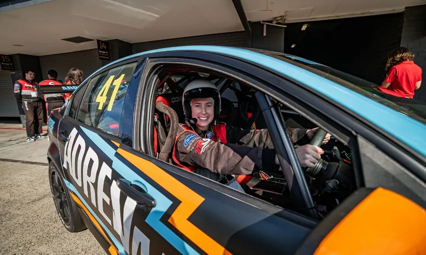 V8 4 Lap Drive & 2 Hot Lap Combo - Eastern Creek, Sydney