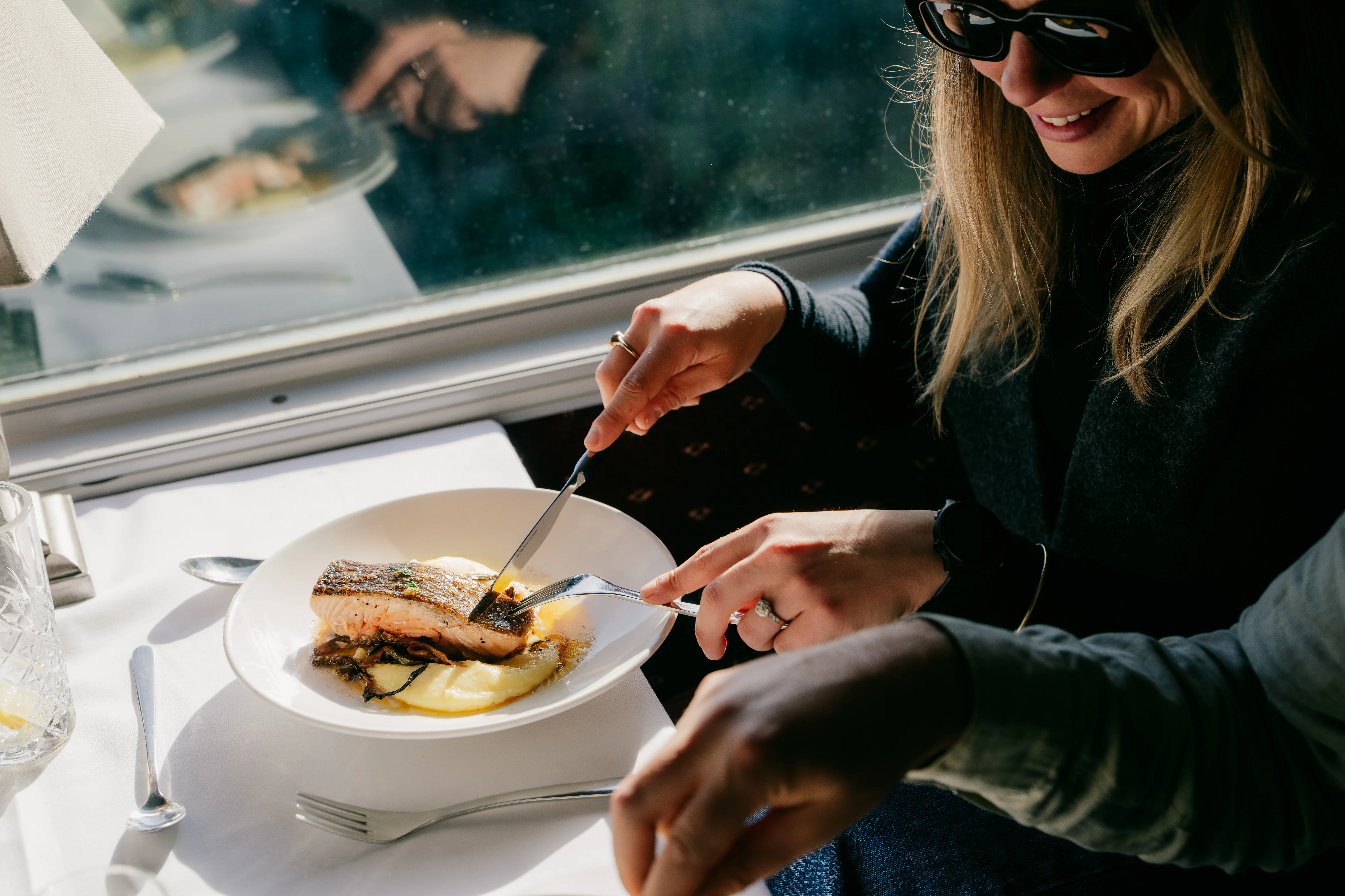 First Class Q Train Dining Experience Departing Drysdale | Experience Oz-2