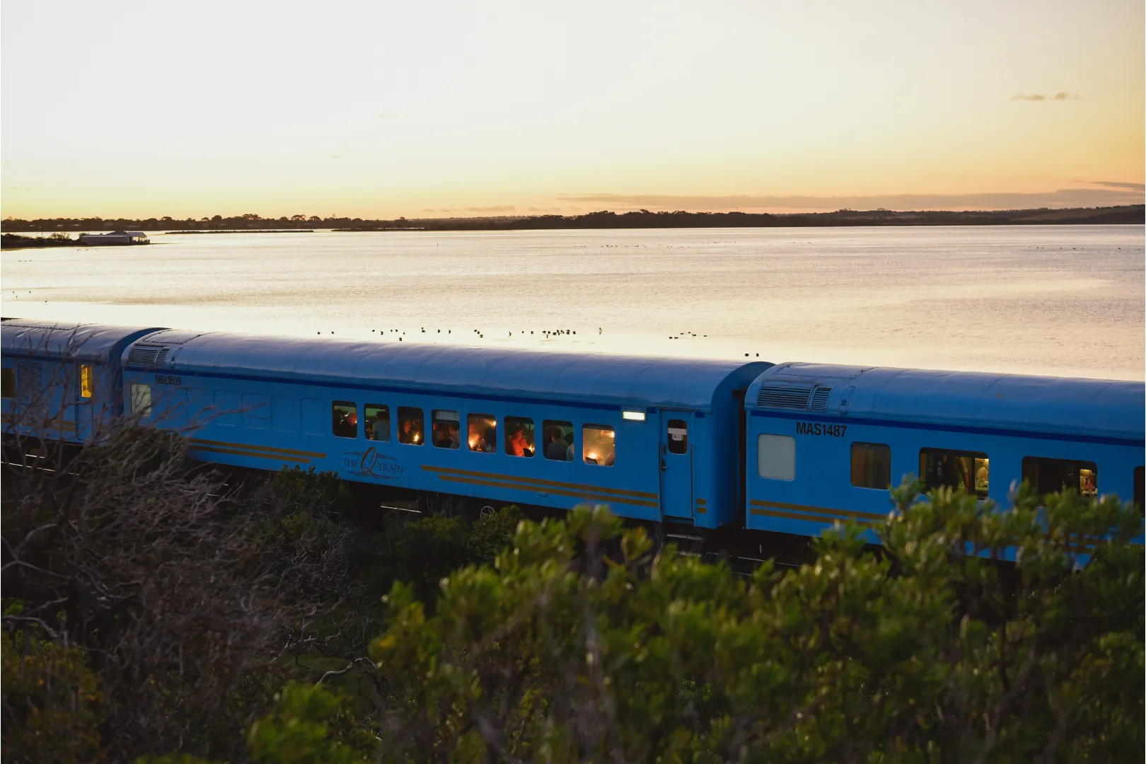 First Class Q Train Dining Experience Departing Drysdale | Experience Oz-8