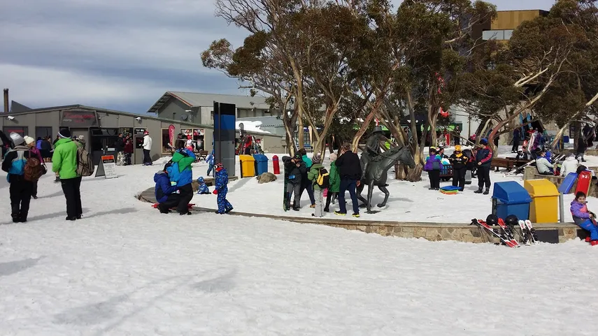 Full Day Mount Buller Snow Trip from Melbourne with Entry