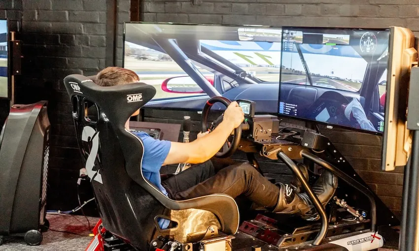 Bankstown Airport V8 Racing Simulator, 1 Hour