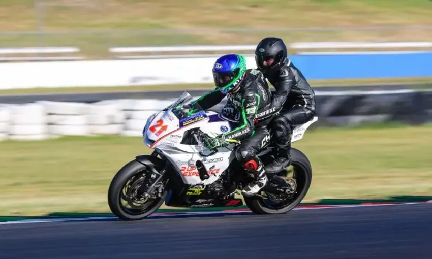 Superbike Experience Pillion Ride, 3 Laps - Queensland Raceway, Brisbane