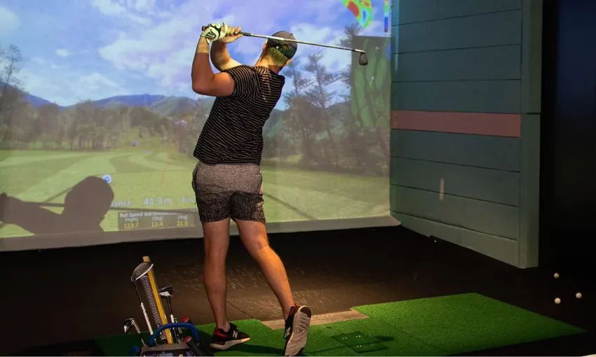 Indoor Golf Simulator, 2 Hours - Marion, Adelaide - For 4