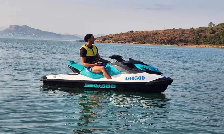 Townsville Jet Ski Hire Package for Two Jet Skis - 40 Minutes