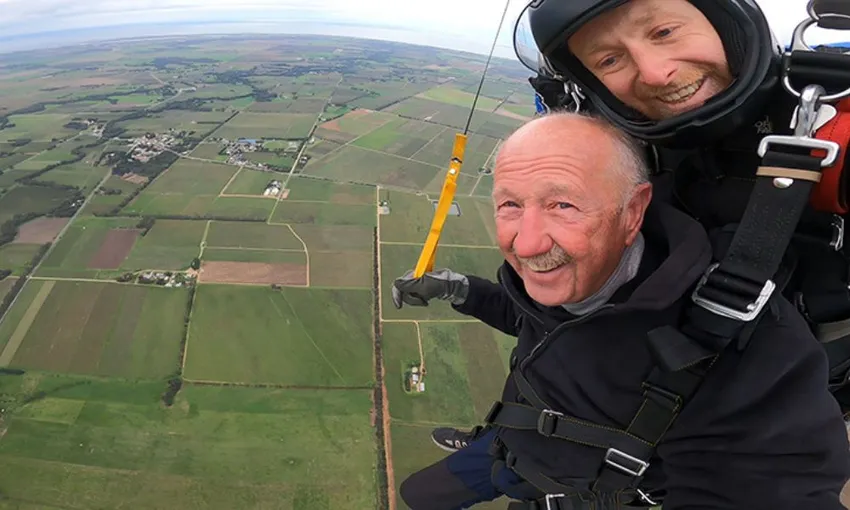 Tandem Skydive Over Bremerton Wines Up To 11,000ft - Langhorne Creek