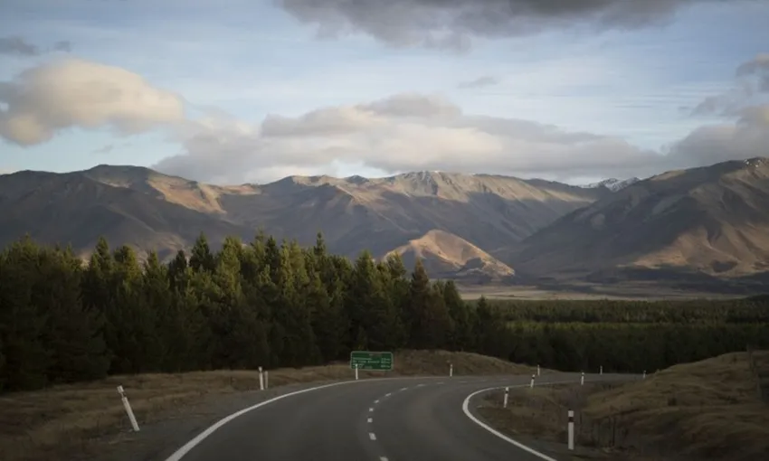 Mount Cook Tour from Queenstown to Christchurch - Full Day | Experience Oz