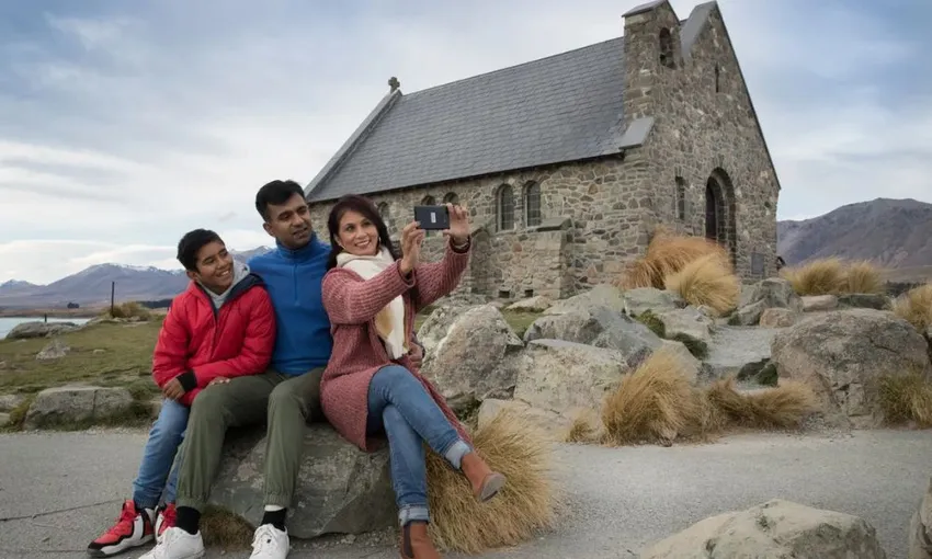 Mount Cook Tour from Queenstown to Christchurch - Full Day | Experience Oz