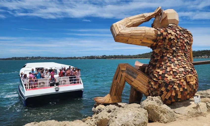 Mandurah Giants & Dolphin Sightseeing Cruise | Experience OZ