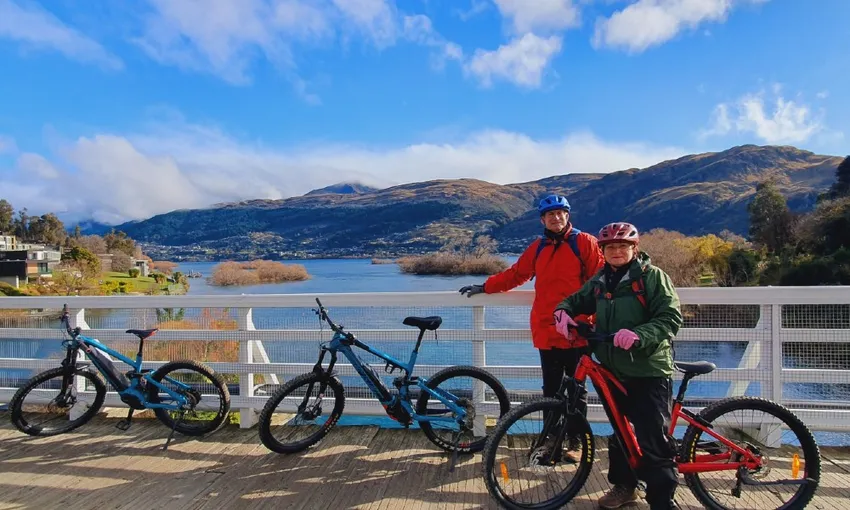 Ride to the Lake Guided Scenic eBike Tour | Experience Oz