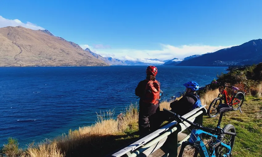Ride to the Lake Guided Scenic eBike Tour | Experience Oz