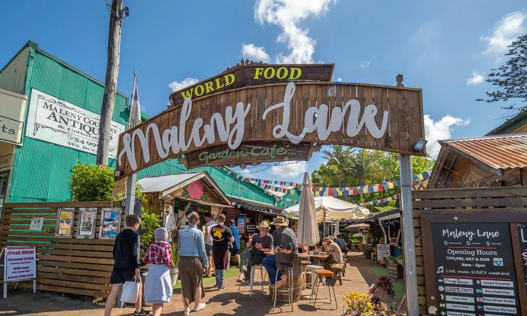 Eumundi Markets Return Transfers - Book Now | Experience Oz-1