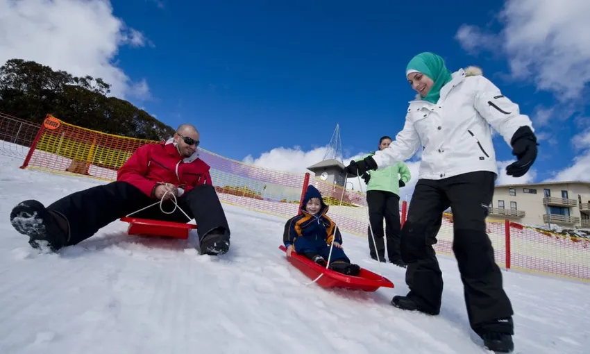 Lake Mountain Snow Play Full Day Tour from Melbourne | Experience OZ
