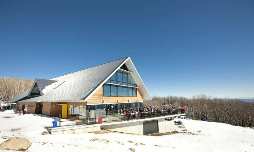 Lake Mountain Snow Play Full Day Tour from Melbourne | Experience OZ