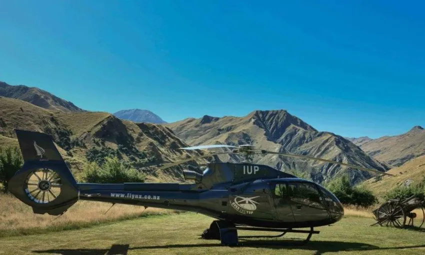 Private Heli Flight from Queenstown with BBQ | Experience Oz