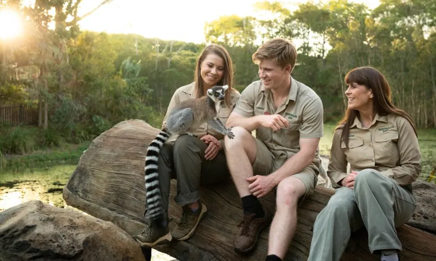 Australia Zoo & Mooloolaba Beach Full Day Tour from Brisbane | Experience Oz