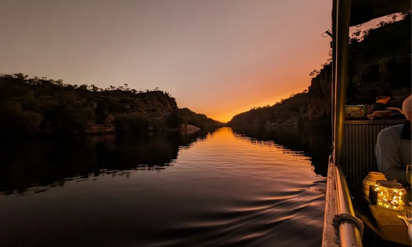 Nabilil Dreaming Sunset Tour & Dinner Cruise | Experience OZ