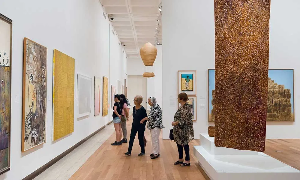 Queensland Art Gallery & Gallery of Modern Art Tour with Lunch | Experience Oz-4