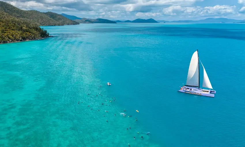 Full Day Sailing Tour to Whitehaven Beach with Snorkelling 