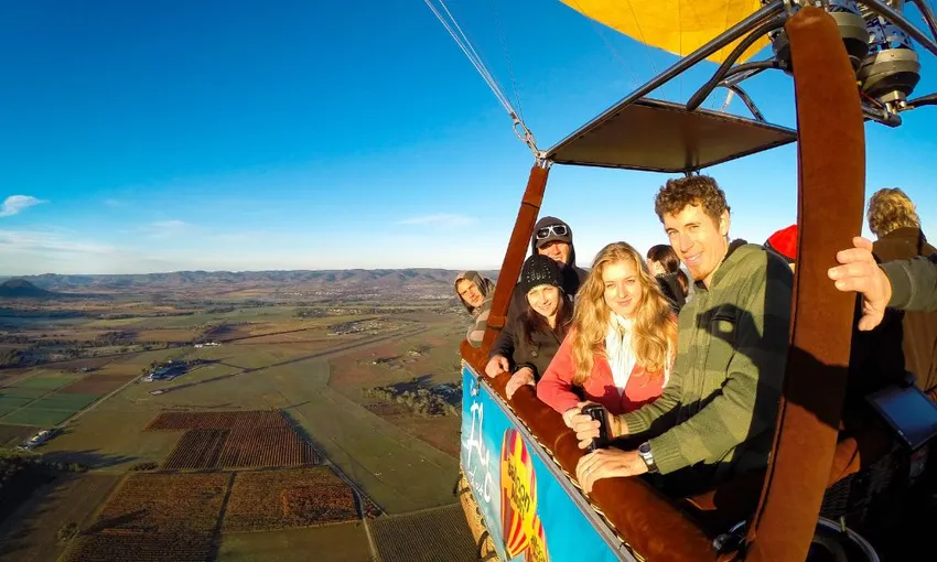  Mudgee Sunrise Hot Air Balloon with Breakfast, 1 Hour