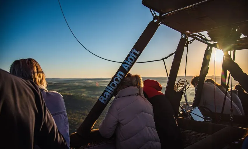  Mudgee Sunrise Hot Air Balloon with Breakfast, 1 Hour