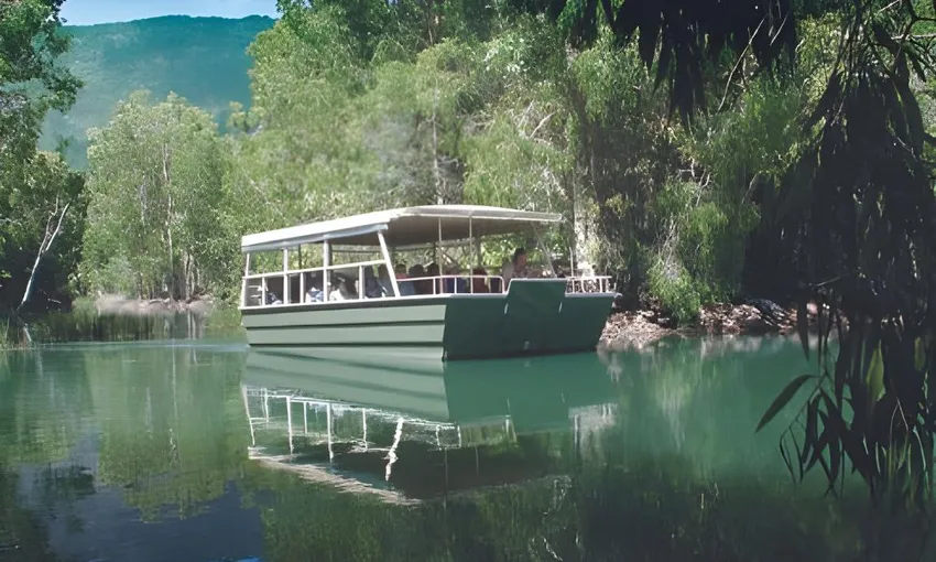 Hartley's Crocodile Adventure & Transfers - Half Day 