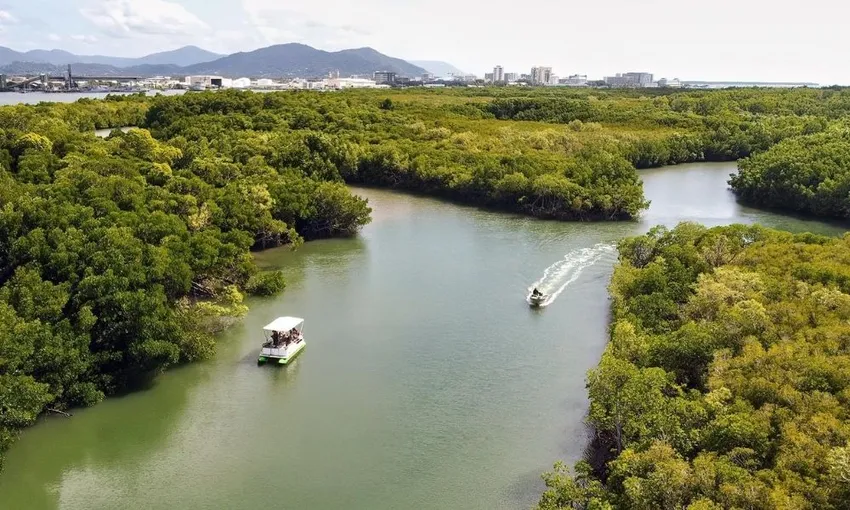 Cairns Self-Drive Pontoon Boat Hire - Book Now | Experience OZ