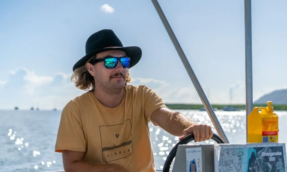 Cairns Self-Drive Pontoon Boat Hire - Book Now | Experience OZ-2