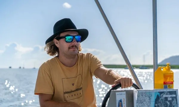Cairns Self-Drive Pontoon Boat Hire - Half or Full Day 