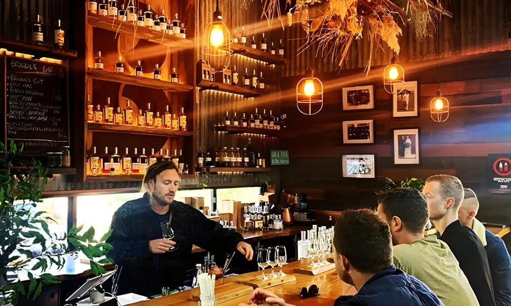 Byron Bay Brewery and Distillery Tour Afternoon | Experience OZ-3