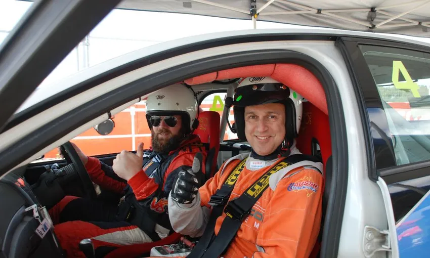 V8 3 Front Seat Hot Laps - Perth 