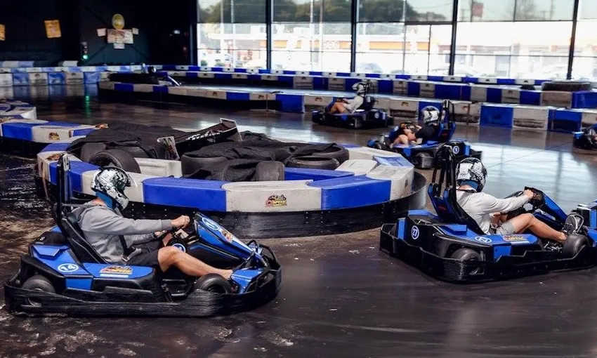 Wollongong Junior Indoor Go Kart Racing, 16 Laps