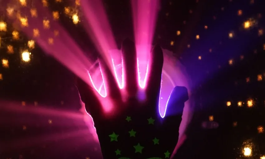 Infinity Attraction Entry 