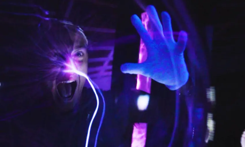 Infinity Attraction Entry 