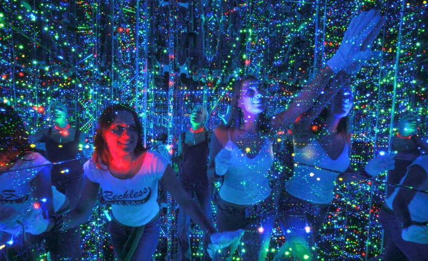 Infinity Attraction Entry 