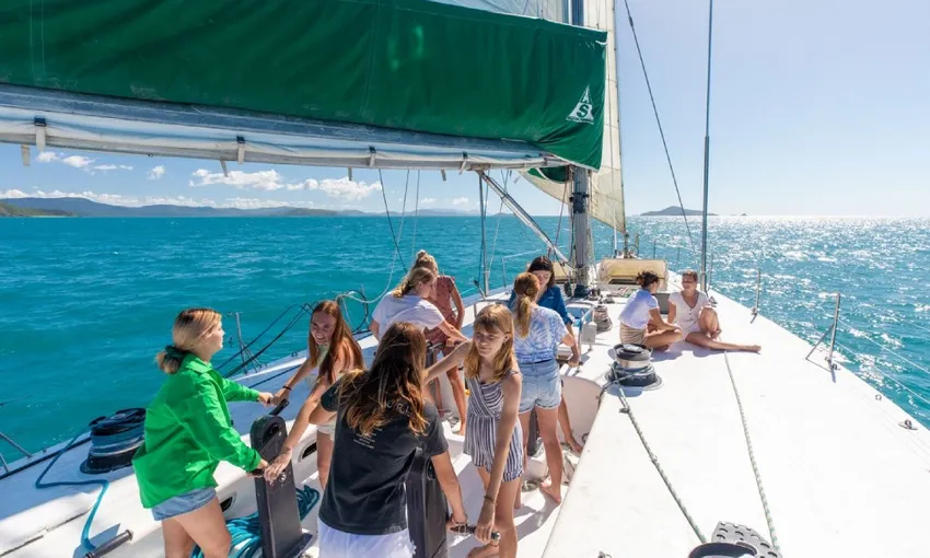 Whitsundays Sailing and Overnight Stay Adventure | Experience OZ