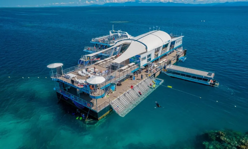 Reef Magic Pontoon & Fitzroy Island - 2 Days | Experience Oz -2