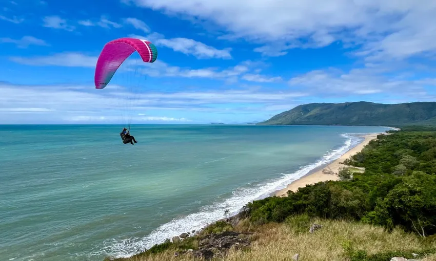 Cairns Coastal Tandem Paraglide - 20 Minutes