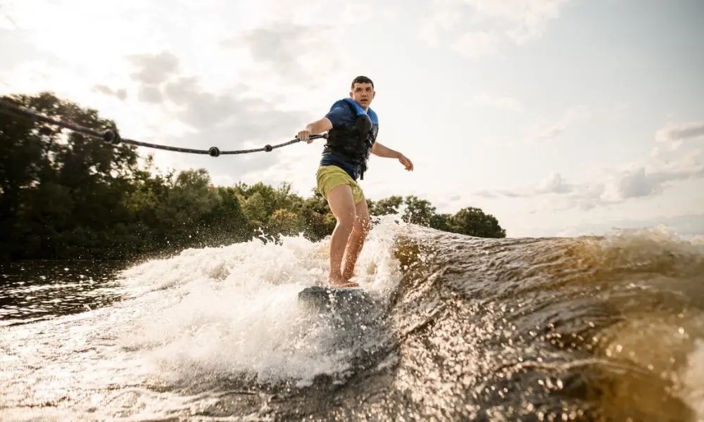 Wakesurfing Lessons in Middle Harbour Sydney - 60 Minutes