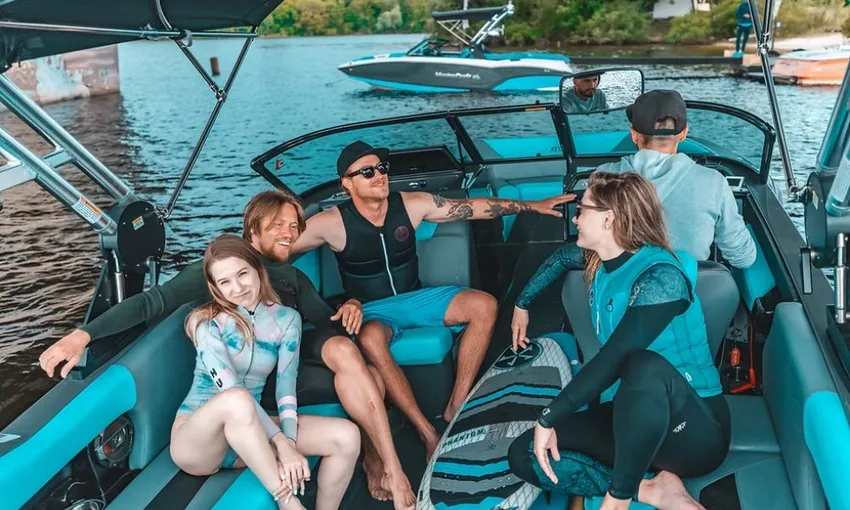 Wakesurfing Lessons in Middle Harbour Sydney - 60 Minutes