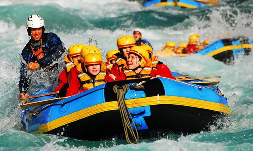 Shotover River Whitewater Rafting - Grade 3-5