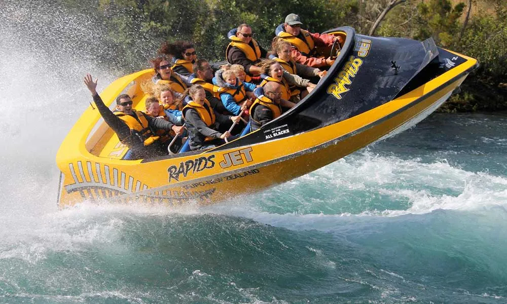 Jet Boat Ride on the Waikato River | Experience Oz + NZ-2