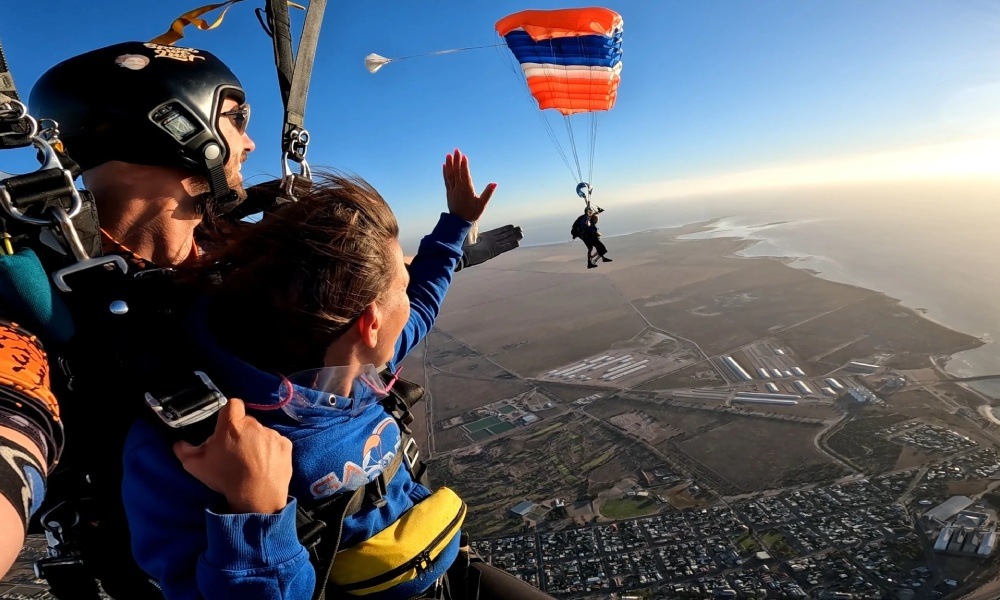 Tandem Skydive Up To 9,000ft - Wallaroo Beach