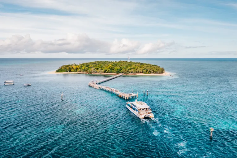 Green Island & Great Barrier Reef Tour Combo 1 Day | Experience Oz