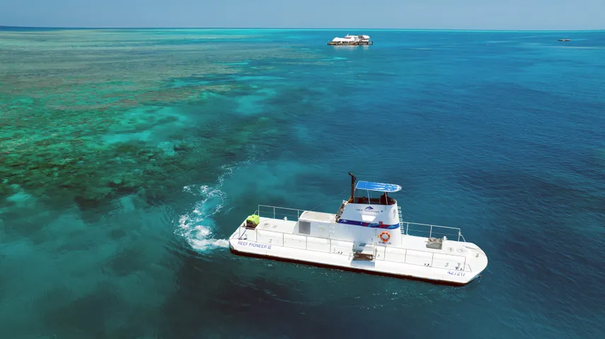 Green Island & Great Barrier Reef Tour Combo 1 Day | Experience Oz