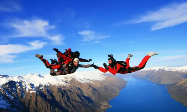 Tandem Skydive up to 12,000ft, 3.5 Hours - Queenstown