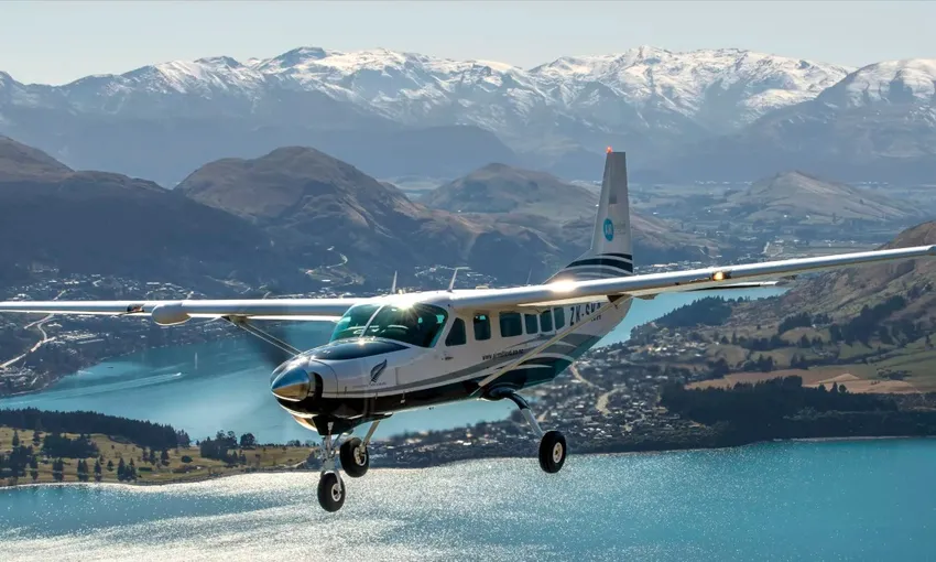 Milford Sound Fly | Land | Fly with Air Milford